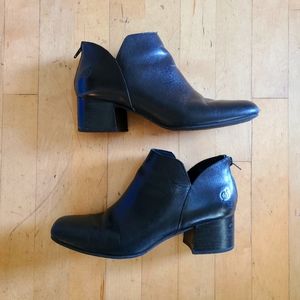 Women's Born Black Genuine Leather Booties, Size 10